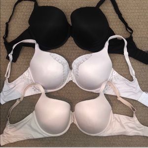 3 Victoria’s Secret Bras 34DDD (34f)
